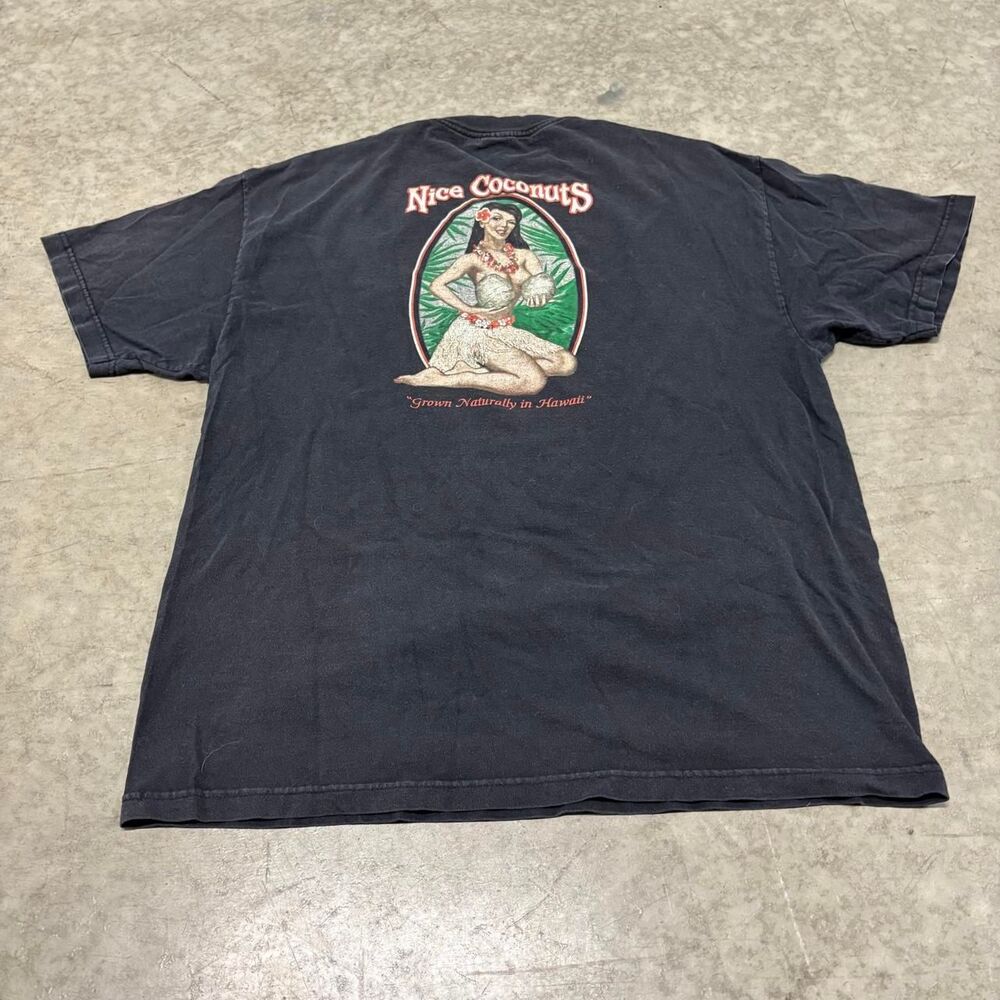 American-vintage Men's Black and Navy T-shirt